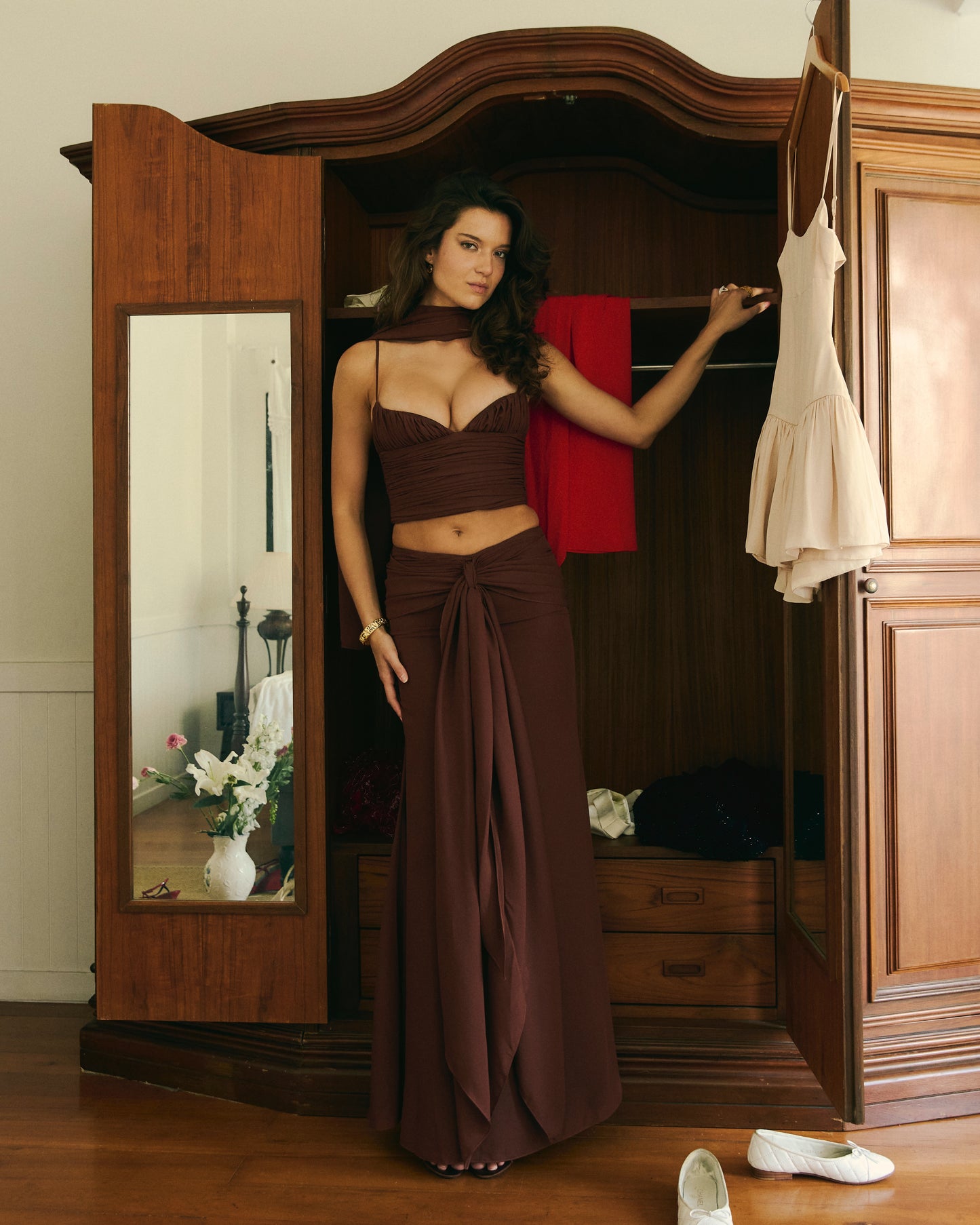 Vivian Brown Set