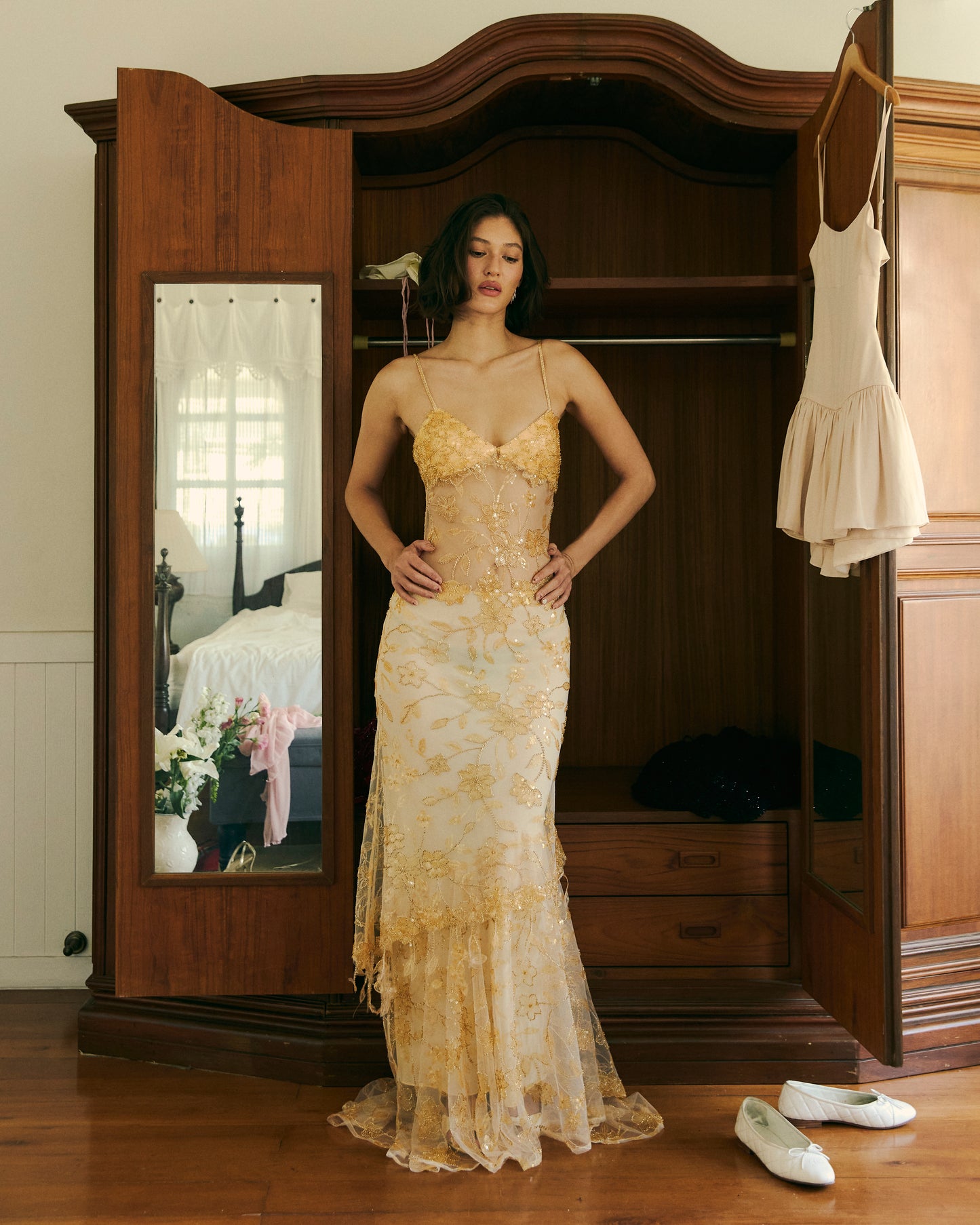 Delilah Maxi Gold
