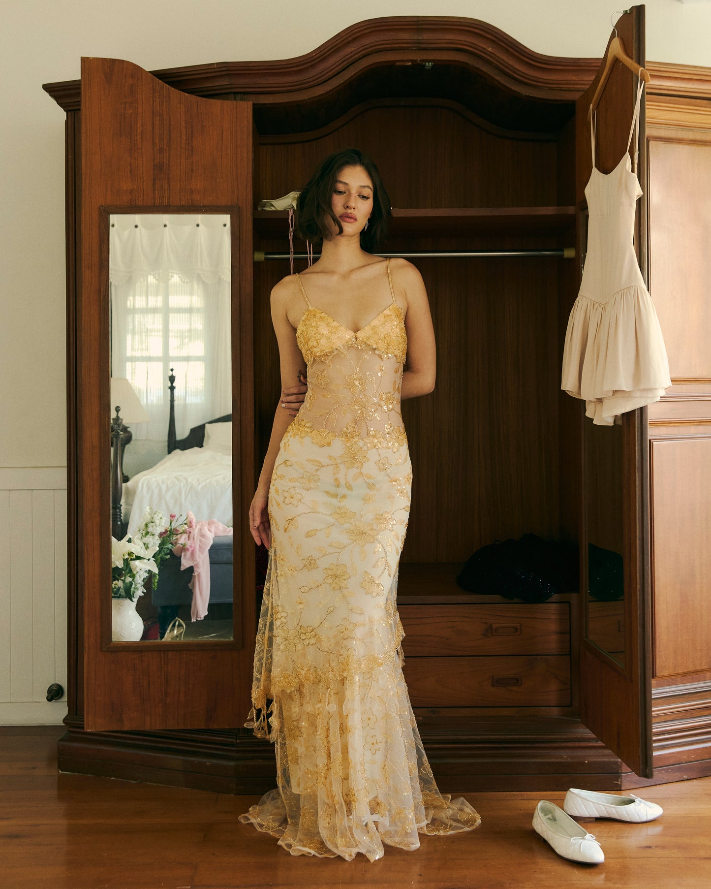 Delilah Maxi Gold