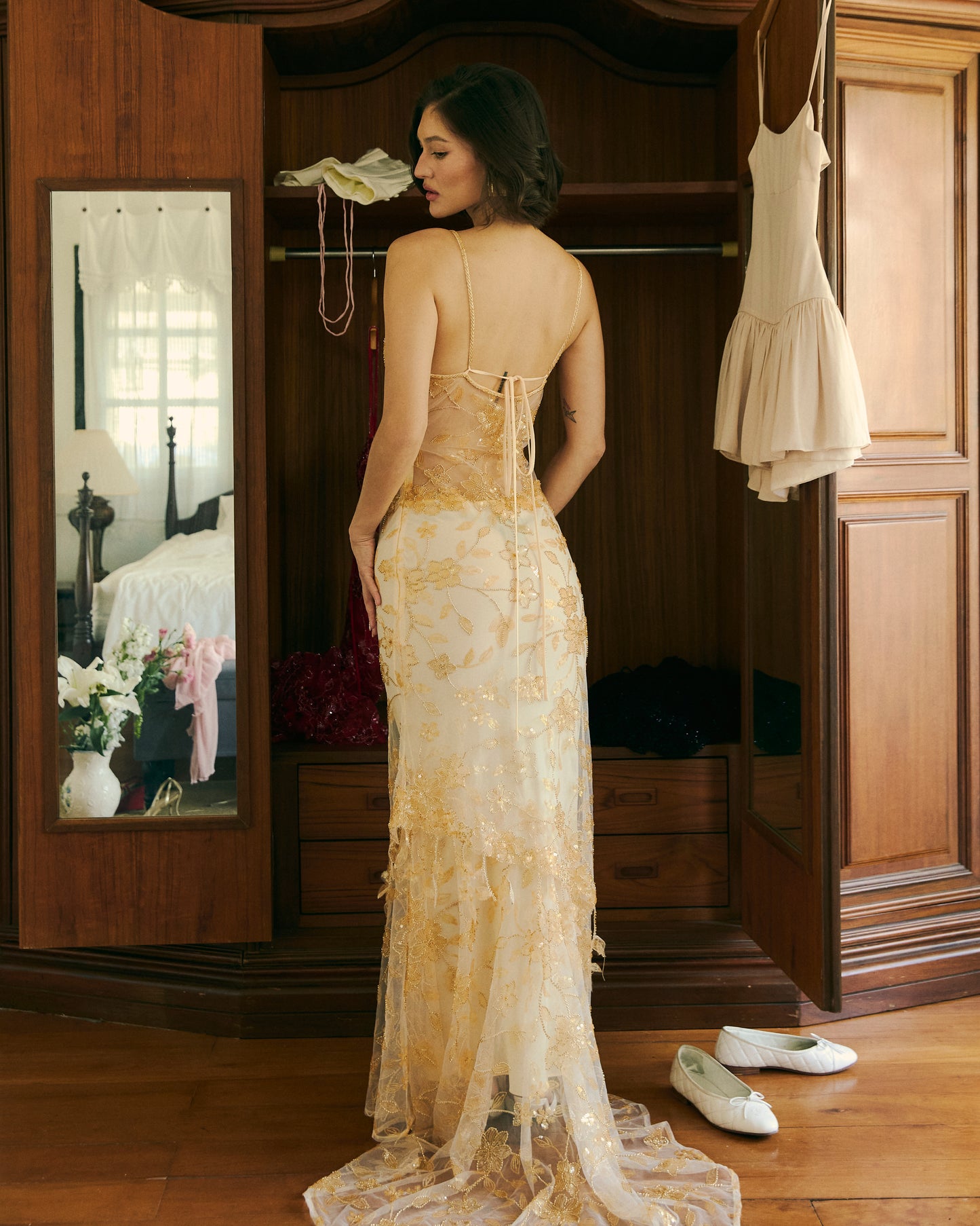 Delilah Maxi Gold