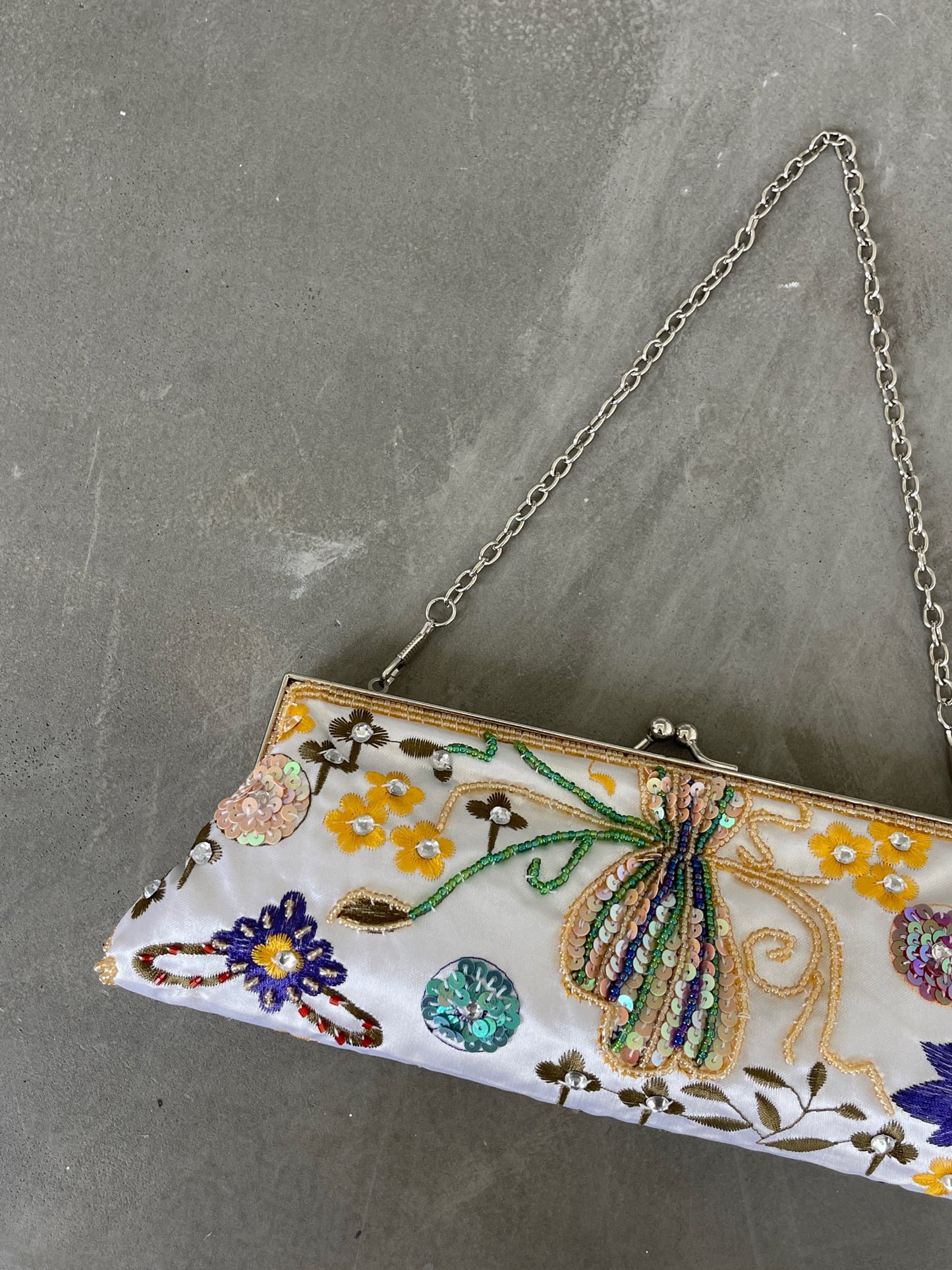 Butterfly Garden Embroidered Purse - Pearl