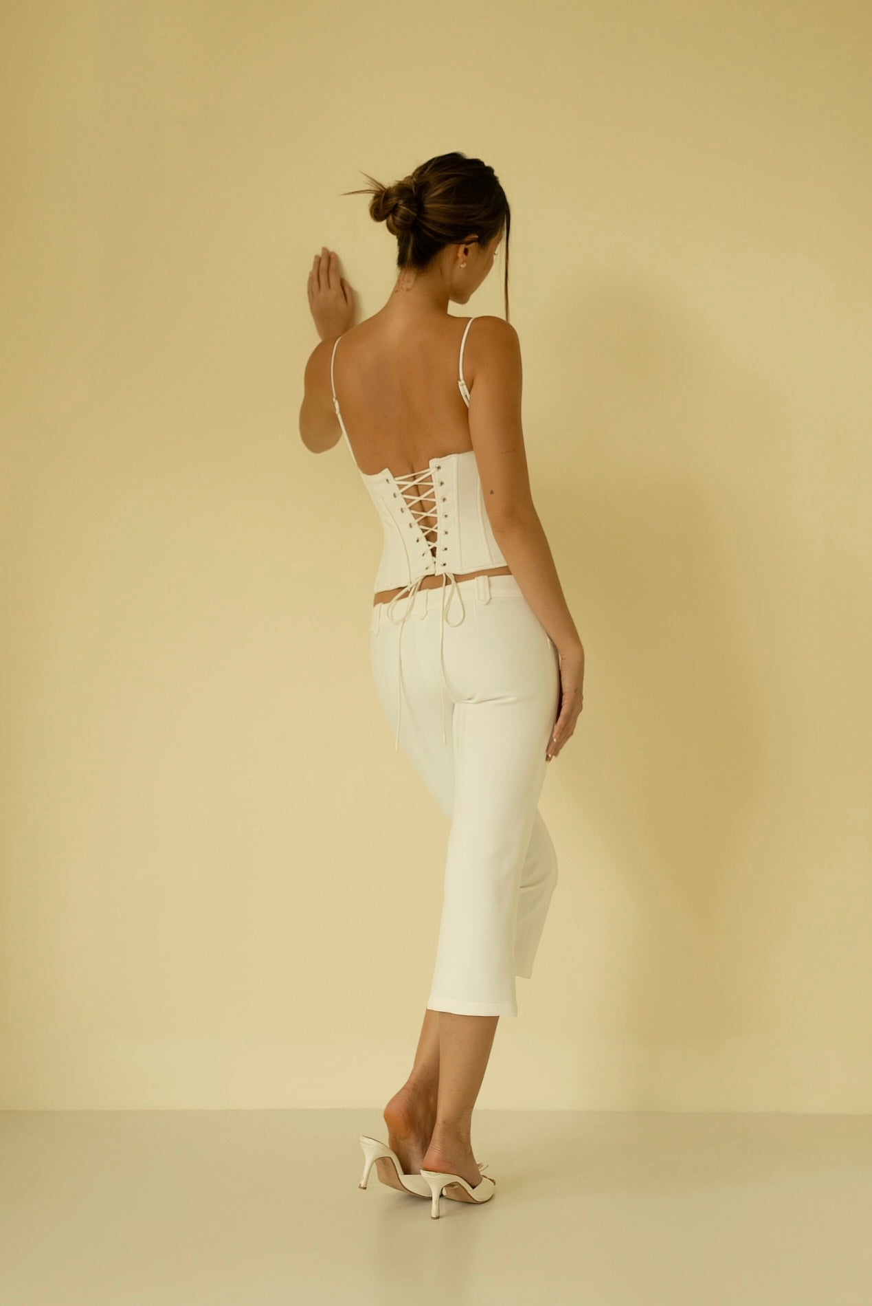 Nina Capri Pants White